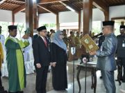 Yanie Giat Kepala Disdikpora Kebumen, Widiatmoko Kepala Kesbangpol