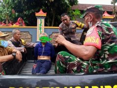 Di Ngadirojo Wonogiri, Seorang Pria Ngamuk Merusak Genting Rumah Memakai Cangkul dan Sabit