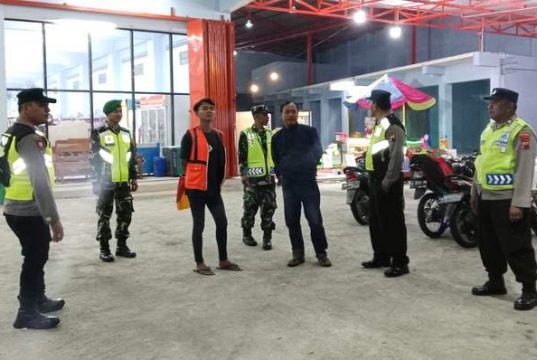 Polsek dan Koramil Manyaran Wonogiri Menggelar Patroli Malam Bersama