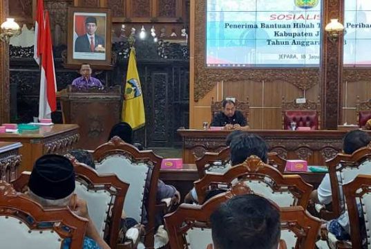 Ratusan Tempat Ibadah Peroleh Hibah Rp12,6 Miliar