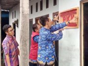 Pemdes Mayonglor Lakukan Labelisasi Rumah KPM PKH