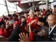 Peringatan 50 Tahun PDIP, Kader Teriakkan ‘Ganjar Presiden’