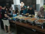 Posko Pengungsi DPRD Berikan Makanan ala Prasmanan, Ini Alasannya