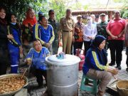 Dapur Umum di Kantor Kecamatan Semarang Utara Sehari Masak Tiga Kali