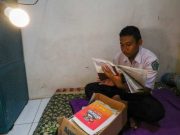 Di Kudus Masih Ada Warga Menyalur Listrik dari Tetangga