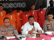 Modus Operandi Pencurian HP di Keramaian, Pelaku : “Dorong Korban, Sikat Sasaran!”