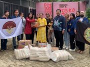 UKM PIB-Hipmi USM Bantu Korban Banjir di Meteseh