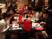 Panitia Gelar Gala Dinner Bertajuk Chinese New Year Dinner-Homely Away From Home