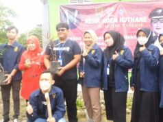 Warga Muktiharjo Kidul Bersama Mahasiswa KKN USM Lakukan Gerakan Penanaman Pohon dan Kerja Bakti