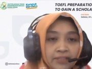 UPT Pengembangan Bahasa Unisnu Gelar Webinar Toefl Preparation to Gain a Scholarship