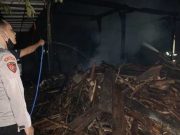 Rumah Kontrakan di Godong Terbakar, Perabotan dan Sebuah Sepeda Motor Hangus