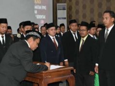 Bupati Sri Sumarni Minta Anggota PPK Taati Pakta Integritas dan Dalami Aturan Main