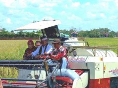 Bantu Benih Petani Korban Banjir Grobogan, Menteri Pertanian Yakinkan Stok Pangan Aman