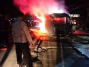 Sebuah Mikrobus Terbakar Saat Melaju di Sembungharjo Grobogan