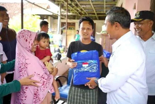 Hujan Angin di Pacitan, Merusak Rumah Warga dan Menumbangkan Pepohonan