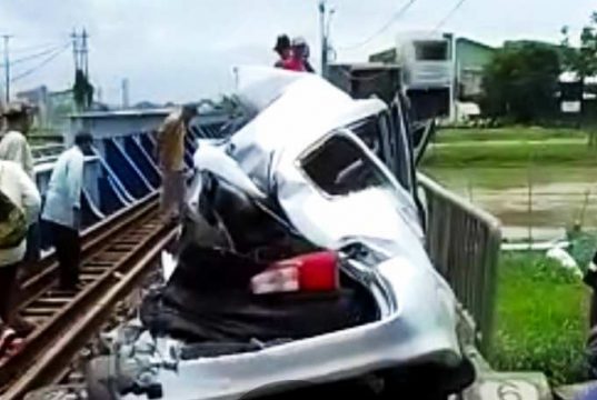 Suami Istri Meninggal di Lintasan Kereta Api Tanpa Palang Pintu di Gayamsari Kota Semarang