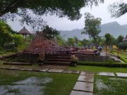 Pendopo Balkondes Wanurejo Borobudur Ambruk Diterjang Angin Kencang