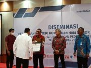 Divisi Keimigrasian Kanwil Jateng Kembali Raih Penghargaan Terbaik Bidang Pengelolaan dan Pelaporan LHI