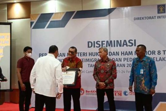 Divisi Keimigrasian Kanwil Jateng Kembali Raih Penghargaan Terbaik Bidang Pengelolaan dan Pelaporan LHI