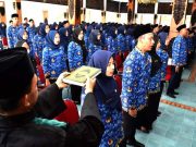 Bupati Pacitan Mengambil Sumpah Janji 246 CPNS Menjadi PNS
