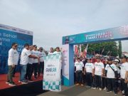Bupati Lepas Jalan Sehat Bersama BUMN di Alun-alun Kebumen