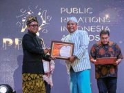 UNS Raih Penghargaan PR Indonesia Award 2023
