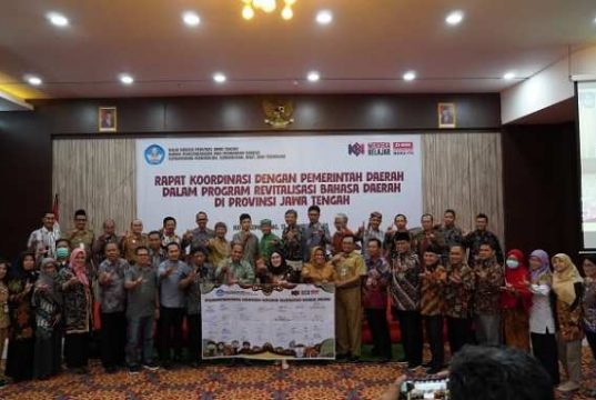 Dibutuhkan Komitmen Pemerintah untuk Tangani Pelindungan Bahasa Jawa