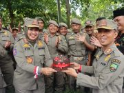 Hadir di Puncak Tidar Magelang, Wabup Etik Beri Kejutan kepada Satpol-PP Blora
