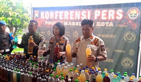Polres Magelang Kota Gagalkan Peredaran 844,3 Liter Miras Ciu miras ciu