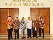 Prof Mahfud dan Mantan Jaksa Agung Perkuat S2 Hukum USM