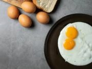 Trik Menggoreng Telur Agar Tetap Cantik Menggugah Selera