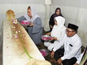 Ziarah ke Makam Sunan Bayat, Ita Minta Generasi Bangsa Selalu Ingat Sejarah