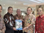 Mantan Jaksa Agung, Hendarman Supandji Terima SK sebagai Dosen USM