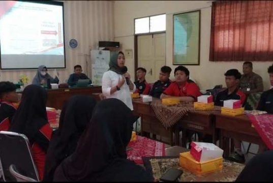 BKBH FH USM Beri Penyuluhan Hukum Siswa SMKN 3 Semarang