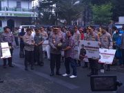 Polri Bagikan Ribuan Paket Sembako untuk Masyarakat Wilayah Jakarta Selatan
