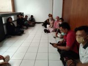 Merasa Tertipu Developer, Belasan Warga Perumahan Graha Arka Tuntut Keadilan