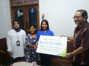 USM-BPJS Serahkan Santunan kepada Mahasiswa yang Mengalami Kecelakaan