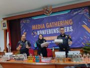 Bea Cukai Surakarta Sita Jutaan Batang Rokok Ilegal dan Ribuan Liter Minuman Kandung Etil Alkohol