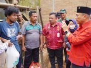 Pj Bupati Kunjungi Warga yang Tinggal di Gubuk dan Sakit-sakitan