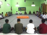 Kodim 0728 Wonogiri Bagikan Takjil ke Anak-anak Panti