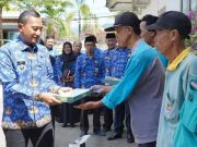 Mendatangi Para Pekerja Sampah, Ini yang Dilakukan Bupati Pacitan