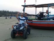 Naik Motor ATV Melintasi Hutan Cemara Pantai Karang Jahe Rembang
