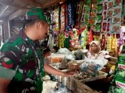 Jelang Lebaran, Babinsa Blusukan ke Pasar Pantau Kepokmas
