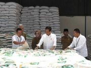 Presiden Jokowi Luncurkan Penyaluran Cadangan Beras Pemerintah untuk Bantuan Pangan Tahun 2023