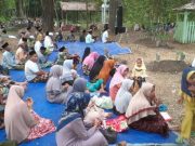Tradisi Ziarah Kubur Massal di Andongrejo Blora, Pupuk Rasa Solidaritas dan Persatuan Warga