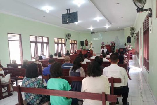 Petugas Gabungan Jaga Gereja pada Masa Paskah, Jemaat di Blora Tenang dan Khusyuk Beribadah
