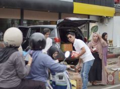 Mengharap Keberkahan di Bulan Ramadhan, “HIPMI Peduli” Jepara Bagikan Ribuan Takjil