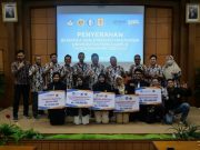 UMK Serahkan Beasiswa dan Apresiasi Mahasiswa Senilai Rp 1,4 Miliar