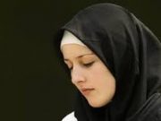Tips Jaga Kelembapan Rambut Ketika Berhijab