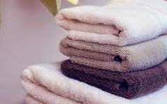 Tips Mencuci Handuk Agar Bersih dan Steril dari Kuman